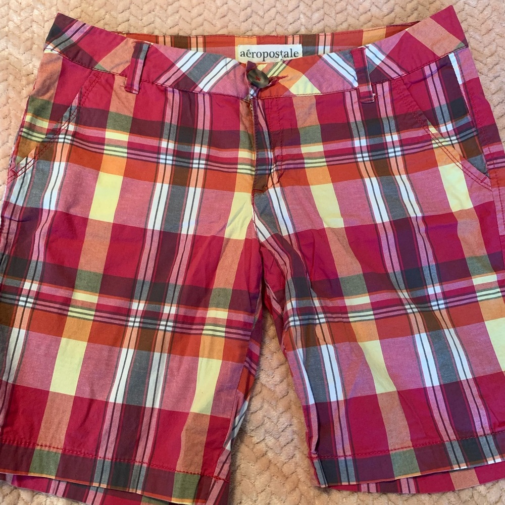 Vintage Aeropostale Junior’s/Women’s Plaid Shorts -multicolor